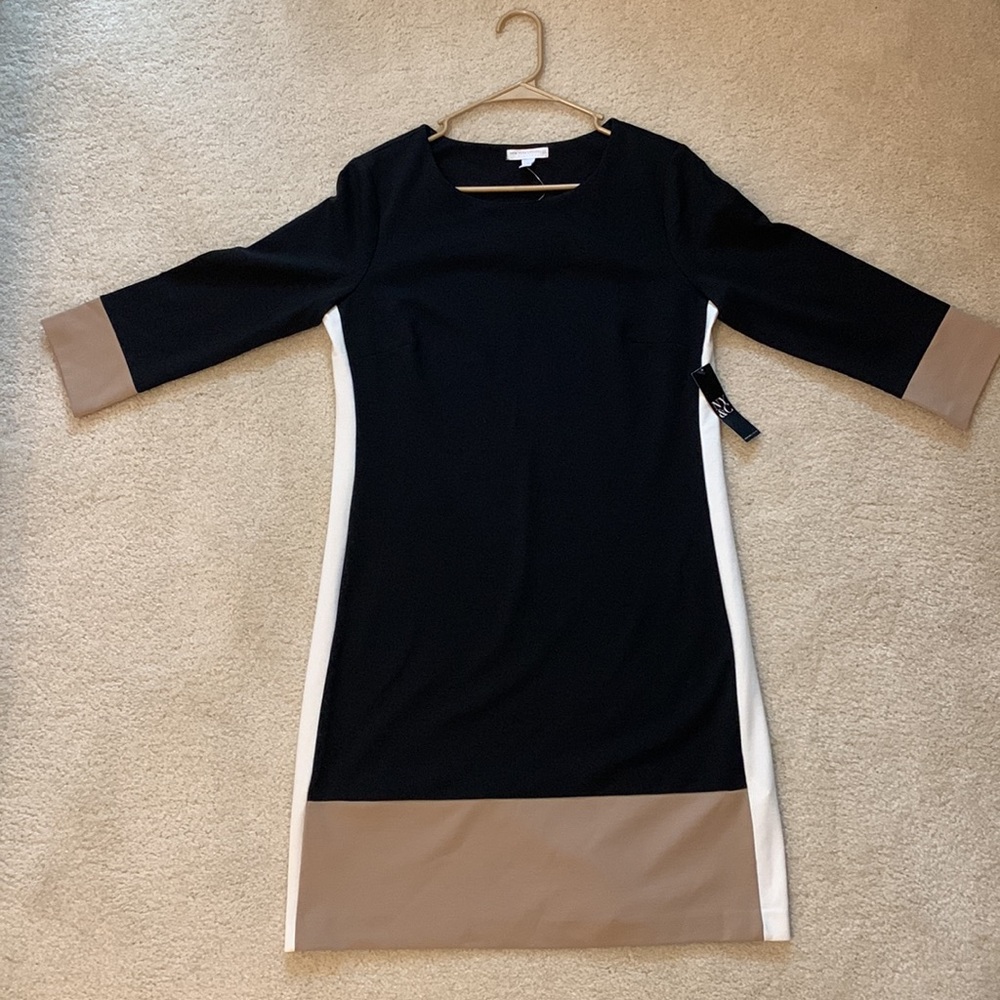 NY&CO colorblock shift dress size small NWT.